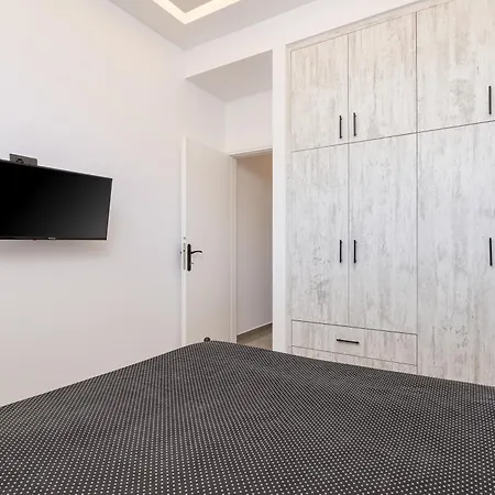 Magical Brand New Zipárion